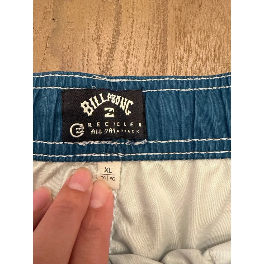 Billabong All Day Layback Board Shorts Mens XL Blue Tropical‎ Fruit Print Trunks